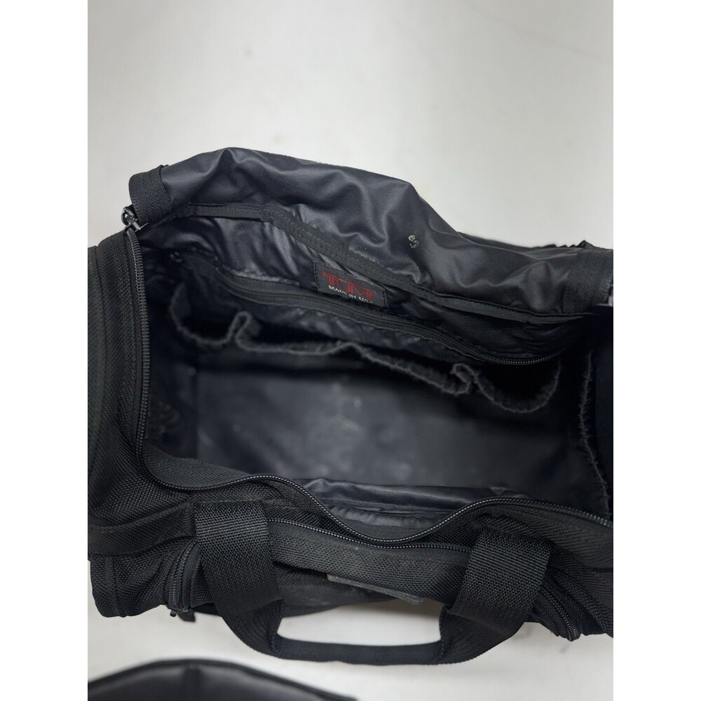 Tumi Alpha Black Ballistic Nylon 15" Weekender Travel Duffel Bag Vintage USA - Picture 3 of 11